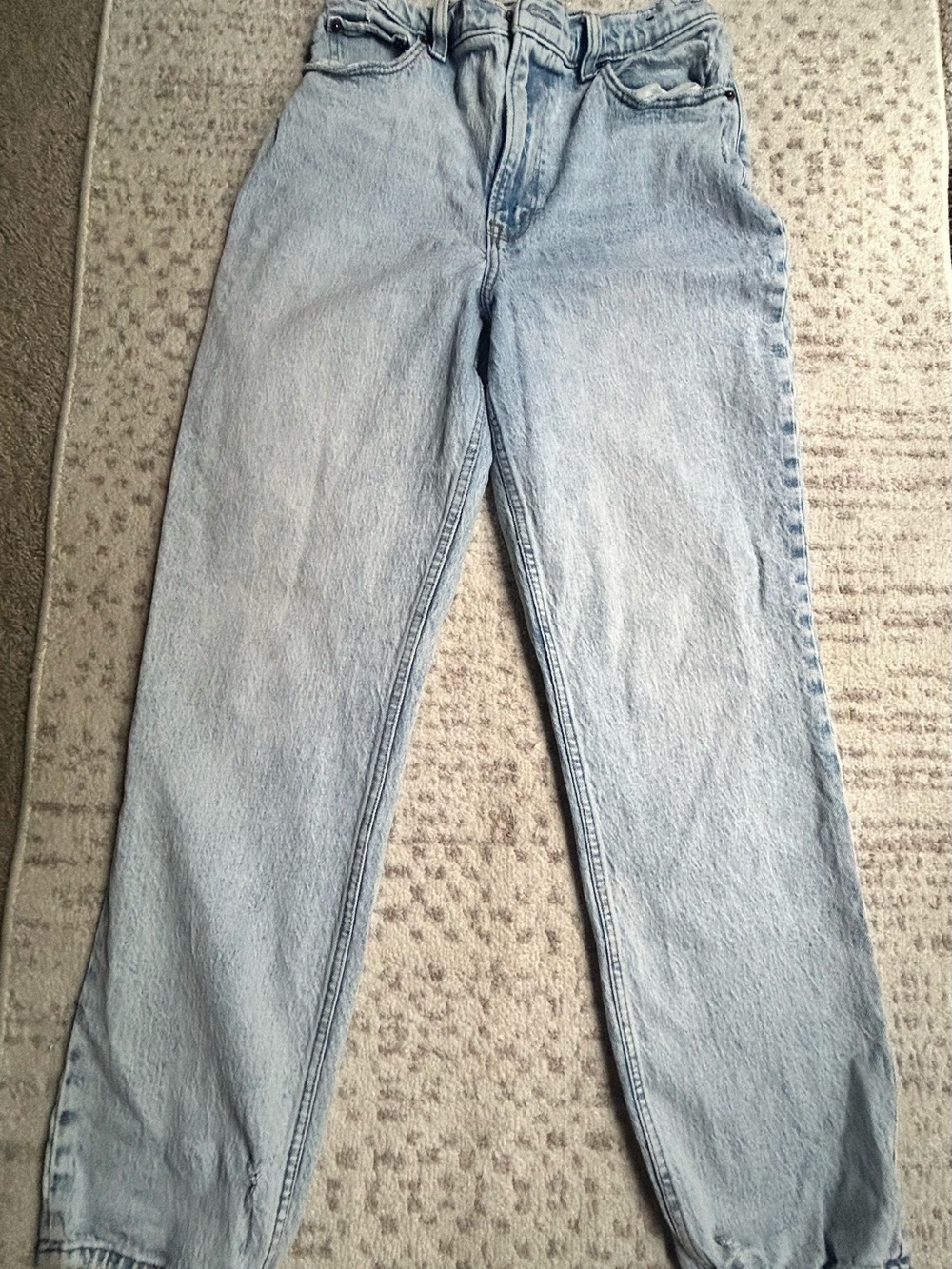Abercrombie & Fitch High-Rise Light Wash Blue Jeans